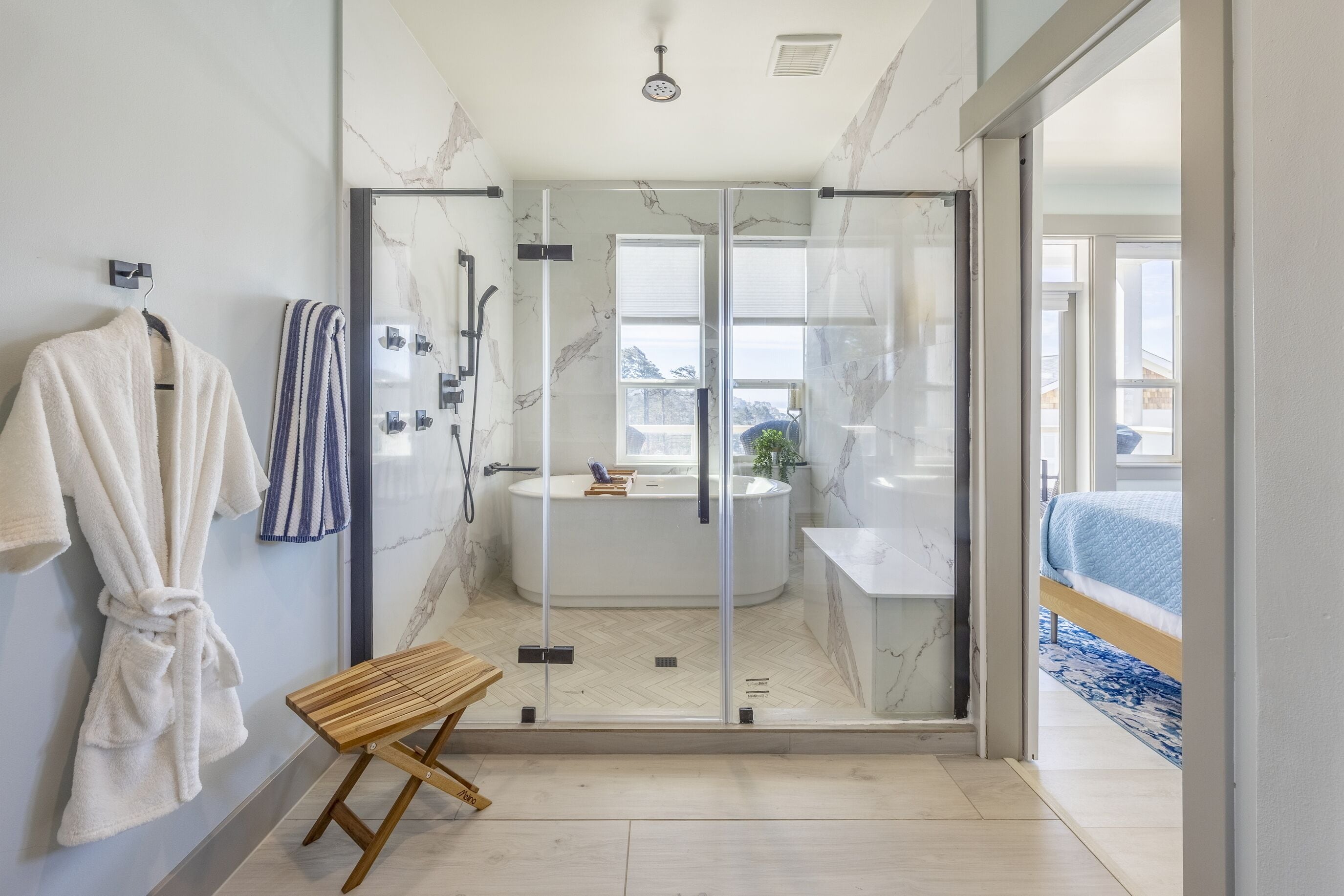 Shower, towels