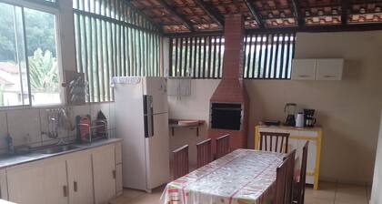 Casa Toatoa Paraty, cozy, quiet place, 6 km from the city, for families.