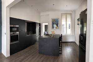 Private kitchen - Domaine de Charme in Normandy (Émanville)