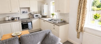 Black Bull Barn Apartment, romantic break in Eden Valley