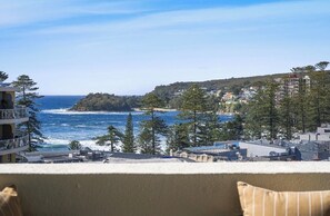 Comfort Apartment, Air conditioning, Ocean View | Property grounds - Golden Mile Beachside (Manly)