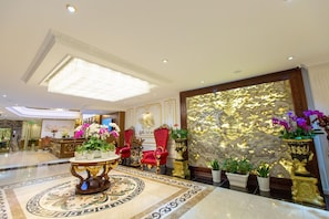 Lobby - Queen T and T Dalat (Da Lat)