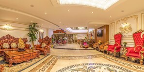 Lobby - Queen T and T Dalat (Da Lat)