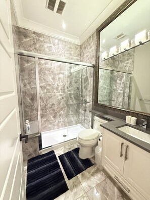 Bathroom - Cozy Guest Suite | Clean, Quiet & Relaxing (Richmond)