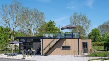 Villa | Exterior