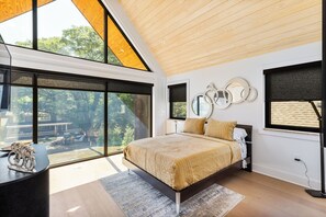 2 Schlafzimmer, Schreibtisch, Bügeleisen/Bügelbrett, kostenloses WLAN