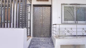 House | Reception