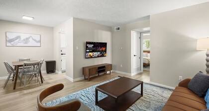 Stylish 1BR Getaway with King Bed + Free Parking + Wi-Fi