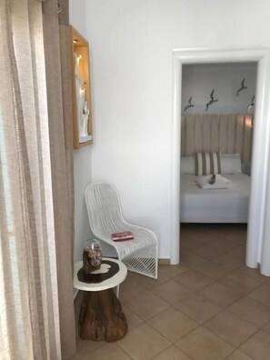Interior - Yanna Luxury Suites (Mykonos)
