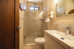 Deluxe Room | Bathroom - Nicte Deluxe Queen (Holbox)