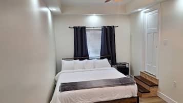 3 habitaciones, tabla de planchar con plancha, wifi y ropa de cama