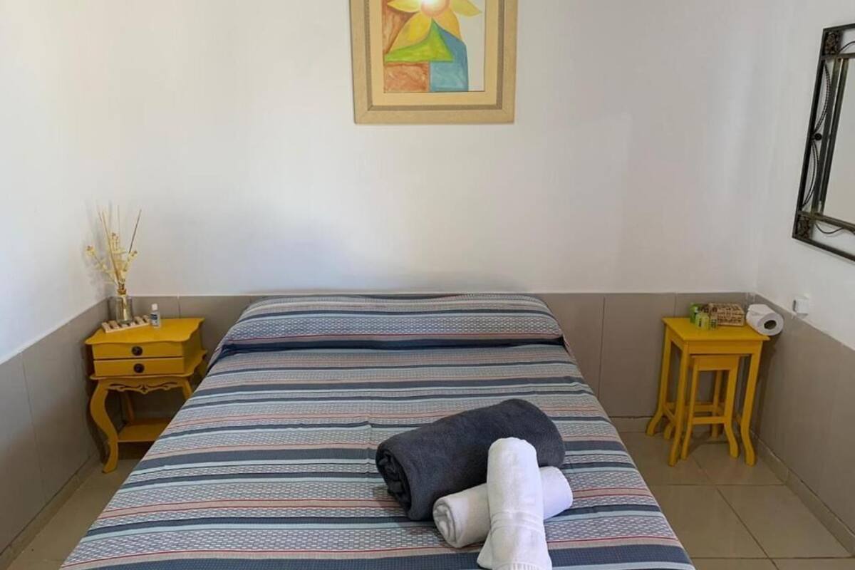 Standard Double Room, Pool View | Seterika/papan seterika, Wi-fi percuma 
