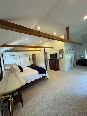 3 bedrooms, desk, iron/ironing board, free WiFi - Peaceful West Dennis Cape Cod Retreat+Beach+Spacious+Cozy (Dennis)
