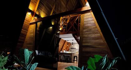 Hidden Luxury Cabin in Nature Jacuzzi, Fire Pit & Private Escape