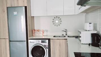Apartment, 1 Bedroom | Laundry