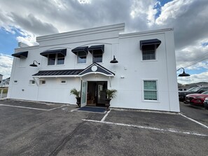 Exterior - Oceana By The Sea (Point Pleasant Beach)