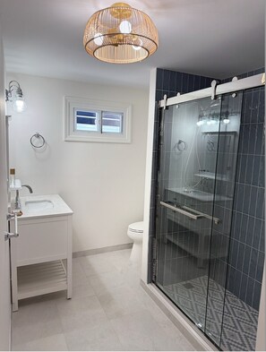 Signature-Suite, Nichtraucher, Kochnische | Badezimmer | Haartrockner, Handtücher, Seife, Shampoo