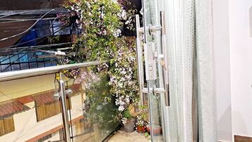 Appartement Familial, balcon, vue ville | Intérieur