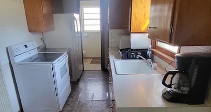 Charming 1-bedroom house with AC in pleasant Burlington