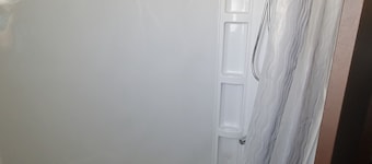 Charming 1-bedroom house with AC in pleasant Burlington