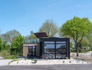 Villa | Exterior - Waterfront Villa With Private Rooftop (Workum)