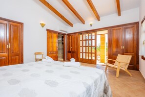 Room - SON FULLANETA - Villa with private pool and free Wi-Fi in Llucmajor (Llucmajor)