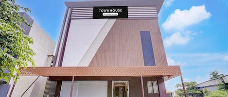 House | Exterior