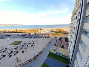 Vista para praia/oceano