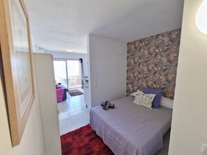 Wi-Fi de cortesia, roupa de cama