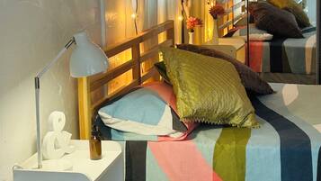 1 slaapkamer, een strijkplank/strijkijzer, gratis wifi, beddengoed