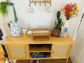 Interior - The Cozy Cottage 1 bedroom plus studio bed and 2 bathrooms in charming Lakeland (Lakeland)