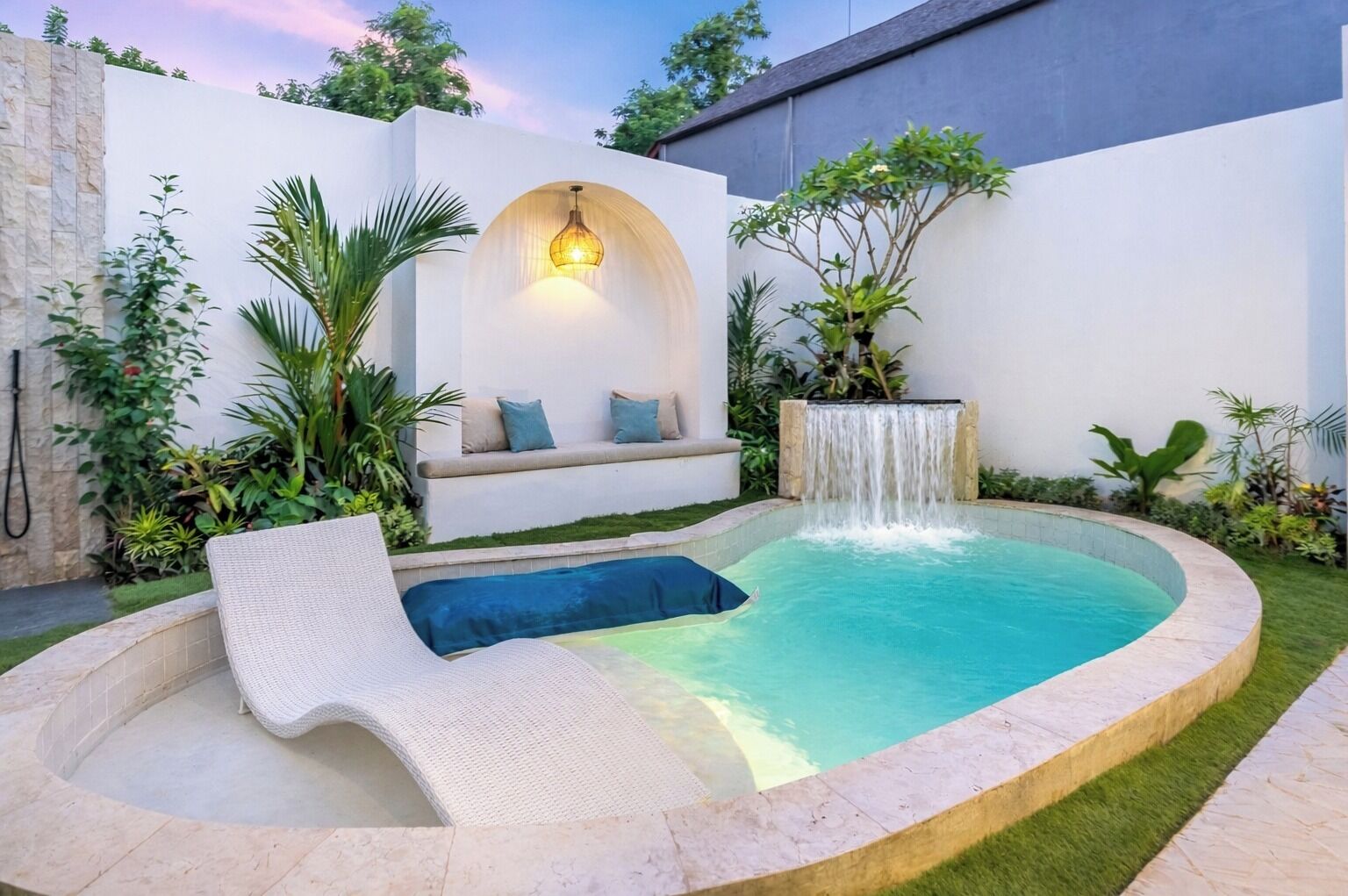 Vila superluxo, 1 cama King, cozinha, vista para o jardim | Piscina | Piscina externa