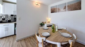 Dining - Le Beaupré by Interhome (Canet-Plage)