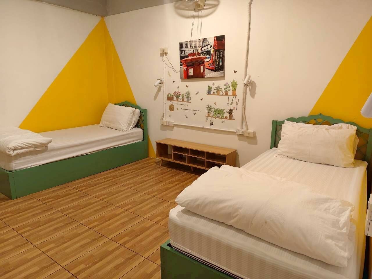 Basic Twin Room | Free WiFi