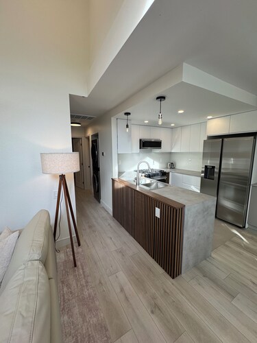 Gorgeous 2-bedroom condo with Rural Charm