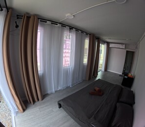 Basic Triple Room - The Let's Chill Resort Pattaya (Bang Lamung)