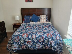 3 habitaciones, tabla de planchar con plancha y wifi gratis 