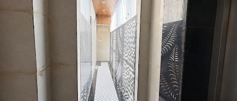 Deluxe Double Room, City View | Interior