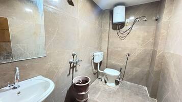 Deluxe-Doppelzimmer, Stadtblick | Badezimmer