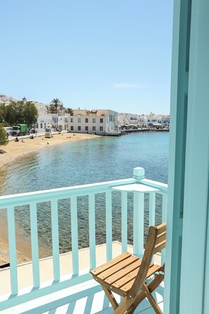 Property grounds - to kamnaki - beachfront apartment in Mykonos Town - breathtaking views (Mykonos)