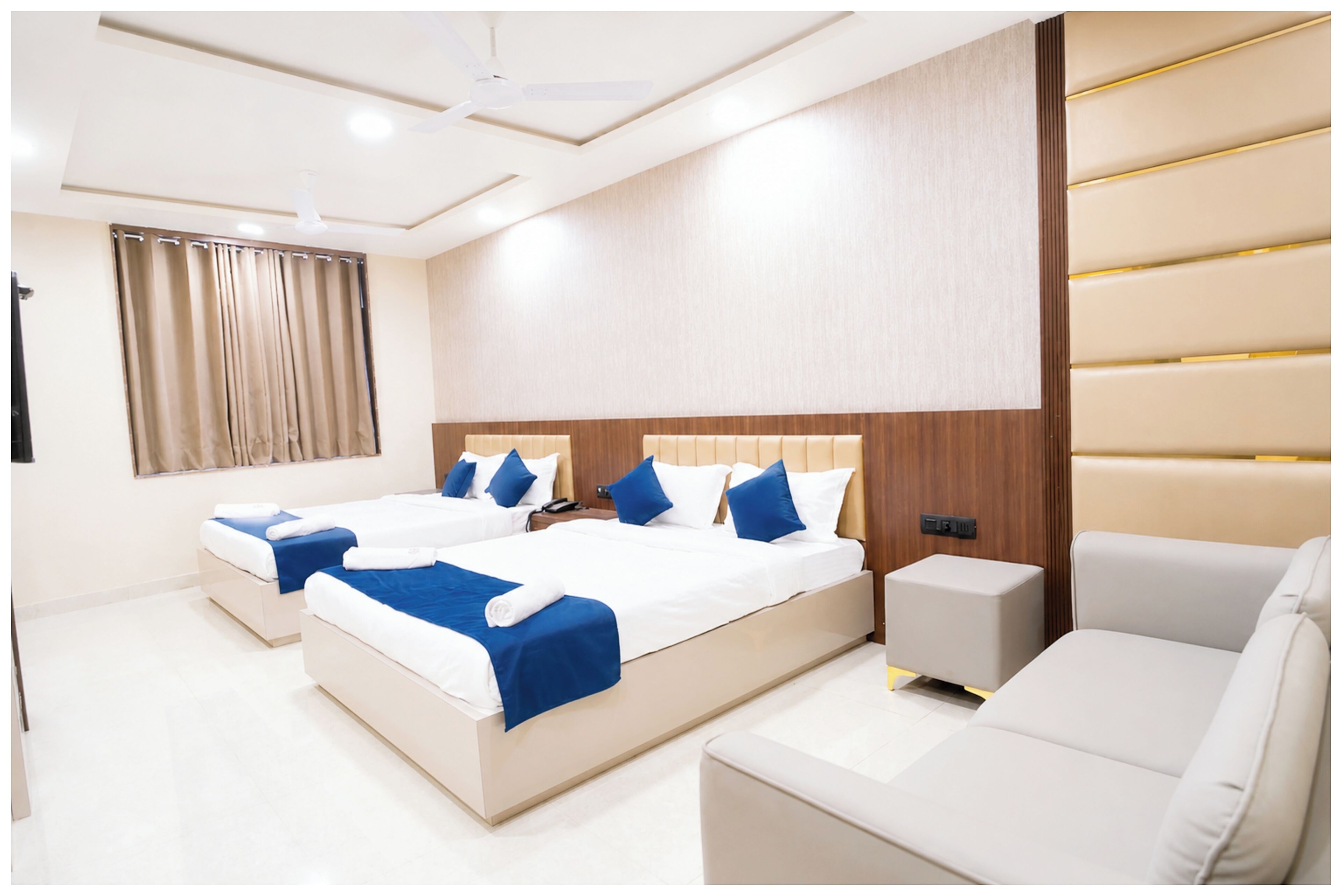 เครื่องนอนป้องกันสารก่อภูมิแพ้, โต๊ะทำงาน, ห้องเก็บเสียง, Wi-Fi ฟรี