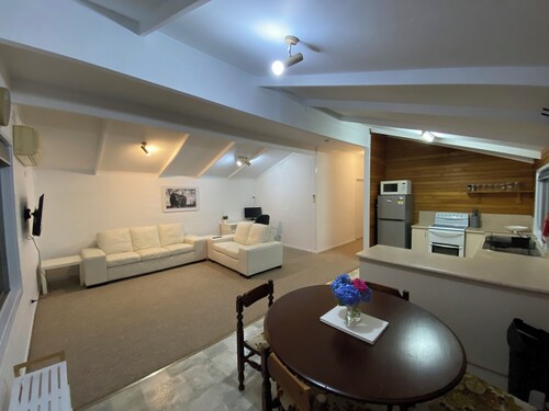 Mount Beauty Cosy Cube Chalet