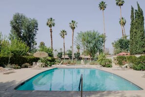 Pool - 2 Pools, Golf View, 2 Kings, 1 Full, 1 Twin, Luxury Home (Palm Desert)