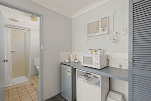 Classic Studio | Bathroom