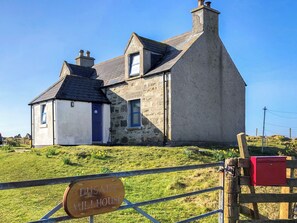 Exterior - 2 bedroom accommodation in Isle of North Uist (Isle of North Uist)