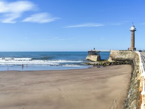 Fishing - This beautiful spacious property is ideal for families and friends. (Whitby)