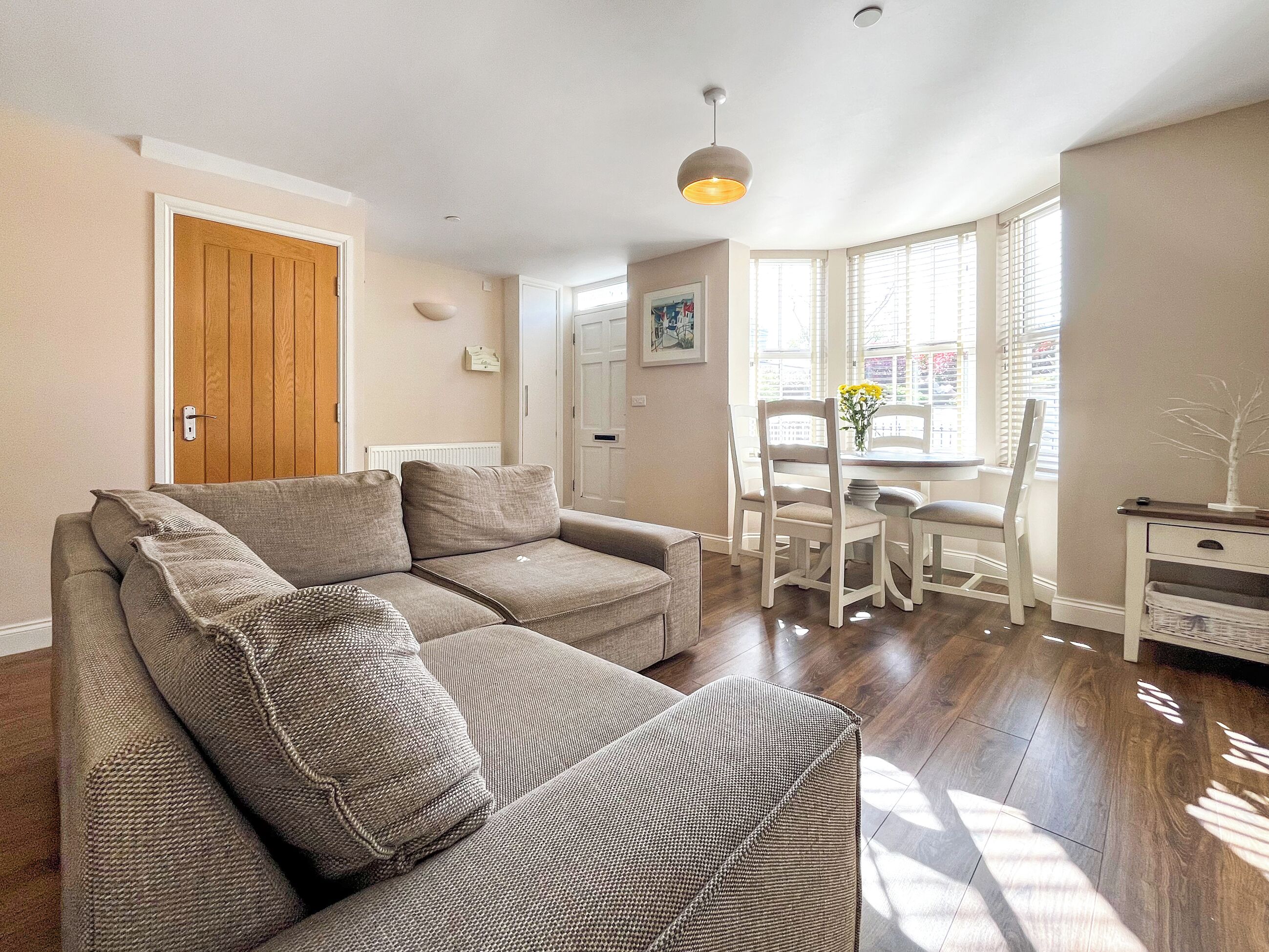 This Beautiful Spacious Property Is Ideal For Families And Friends. - Whitby