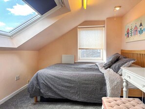 Free WiFi - Experience the soul of Brontë Country at Gimmerton House. (Haworth)