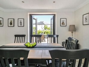 Dining - 3 bedroom accommodation in Appleby (Appleby)