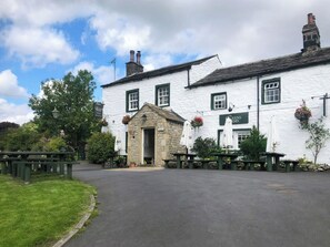 Exterior - 3 bedroom accommodation in Halton Gill (Halton Gill)